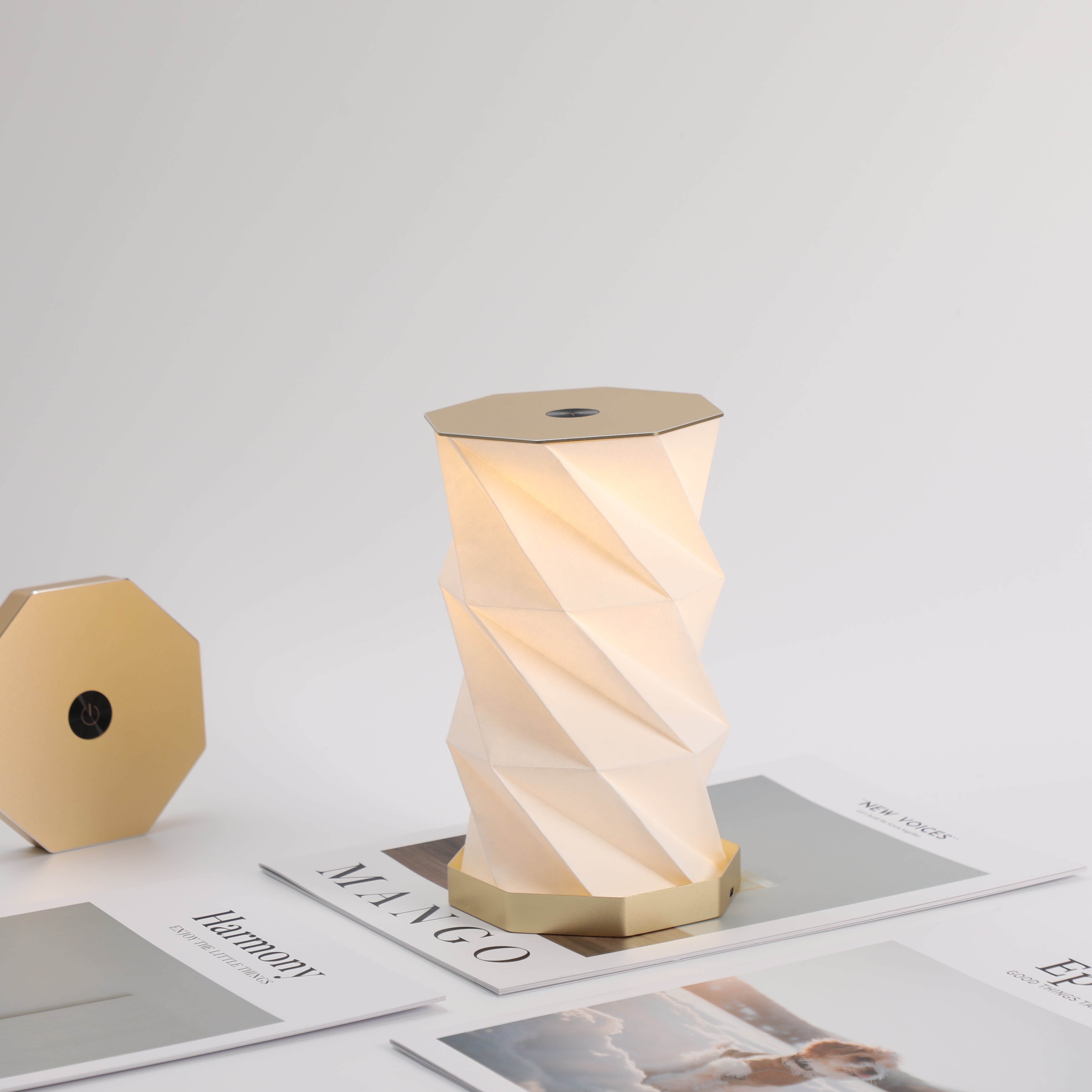 Wholesale Home Décor: How Retailers Can Build a Profitable Product Assortment