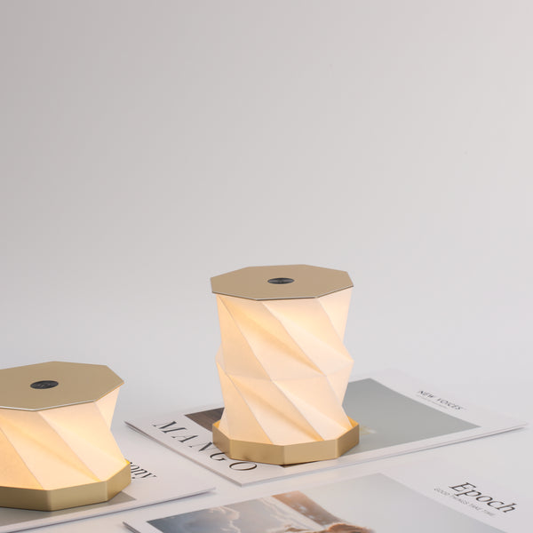 Wholesale cultural gift lamp for Middle East corporate gifting and events