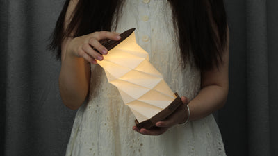 Wooden folding lamp